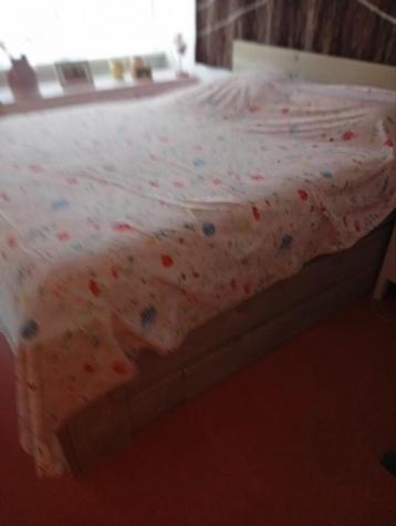 Pip Studio Laken L.276cm - B.237 pasteltinten bloemmotief beschikbaar voor biedingen