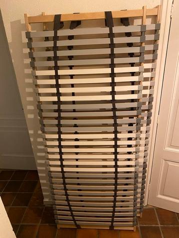 2 Lattenbodems 80x200, €20 totaal voor beide beschikbaar voor biedingen
