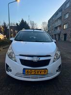 Chevrolet Spark 1.0,  2011 Wit, Auto's, Chevrolet, Voorwielaandrijving, 839 kg, 4 cilinders, Origineel Nederlands