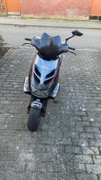 Aprillia sr50 70cc lc dd waardepijling/ruilen, Fietsen en Brommers, Tweetakt, Gebruikt, Maximaal 45 km/u, 70 cc
