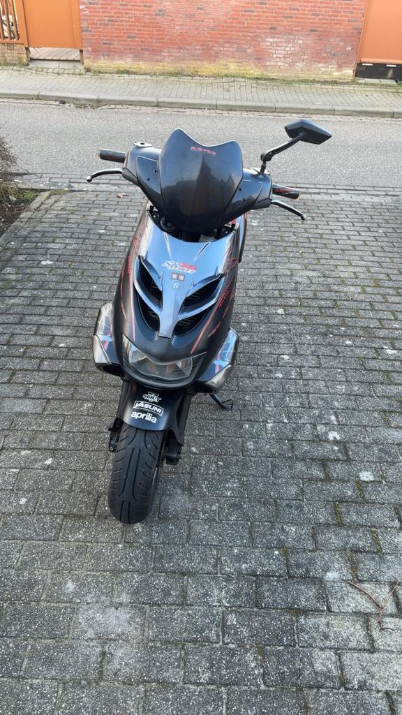 Aprillia sr50 70cc lc dd waardepijling/ruilen, Fietsen en Brommers, Scooters | Aprilia