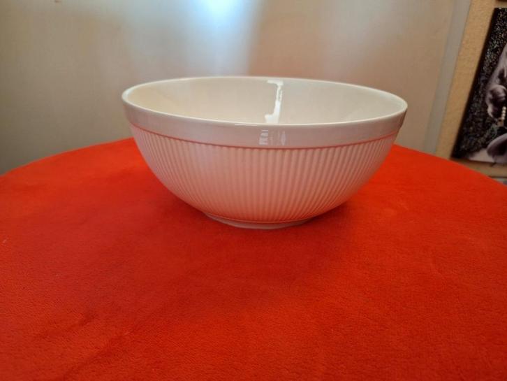 Saladeschaal AH Wedgwood Windsor Diepe Schaal Puntgaaf, Huis en Inrichting, Keuken | Servies, Nieuw, Schaal of Schalen, Wedgwood