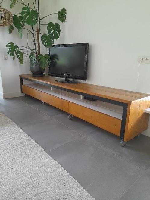 tv meubel met bijpassende salontafel, Huis en Inrichting, Kasten | Televisiemeubels, Gebruikt, Minder dan 100 cm, 200 cm of meer