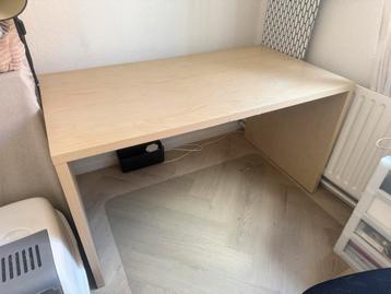 Bureau beschikbaar voor biedingen