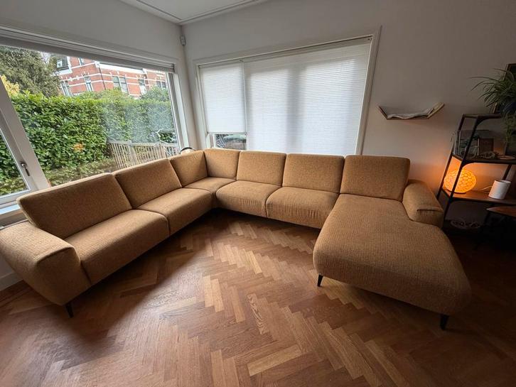 Okergele Montel Tuscan Hoekbank - in goede staat, Huis en Inrichting, Banken | Bankstellen, Gebruikt, Hoekbank, Vierpersoons of meer