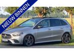 Mercedes-Benz B-Klasse 200 AMG LINE AUTOMAAT 1E EIGENAAR! NA, Auto's, Mercedes-Benz, 12 maanden, Gebruikt, Zwart, 4 cilinders