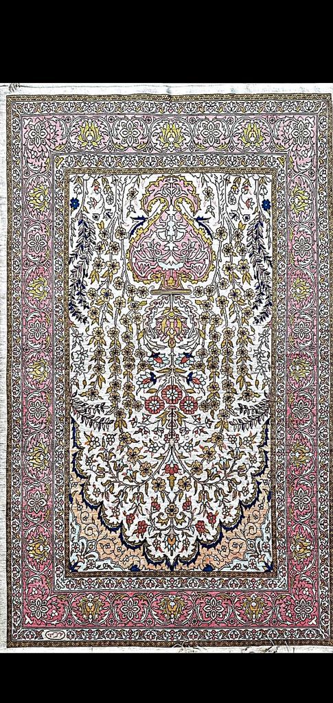 Hereke zijde tapijt (nieuw) 130 x 72 cm, Huis en Inrichting, Stoffering | Tapijten en Kleden, Nieuw, 50 tot 100 cm, 100 tot 150 cm