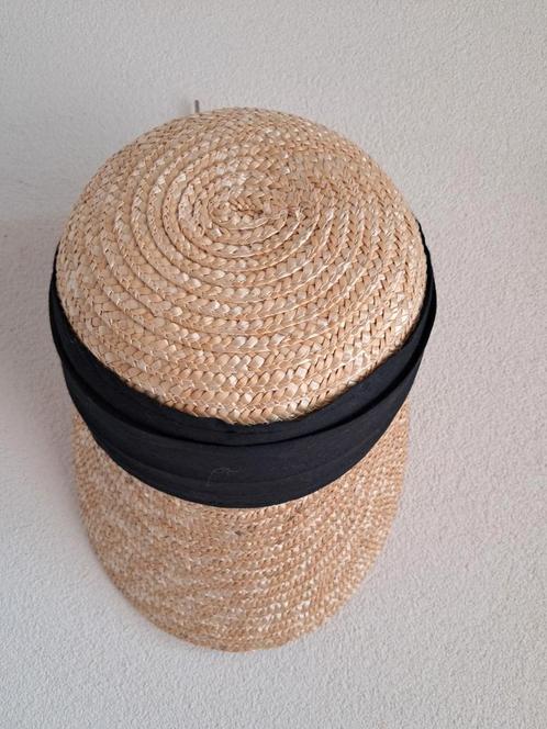 NIEUW pet van V&D. Maat 57., Kleding | Dames, Hoeden en Petten, Nieuw, Pet, 56 of 57 cm (M, 7 of 7⅛ inch), Ophalen of Verzenden