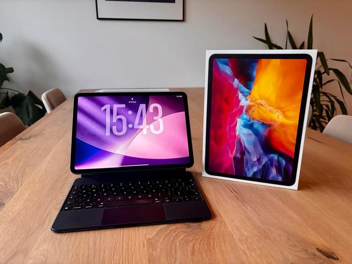 iPad Pro 11" 2020 256GB + Magic Keyboard & Pencil, Computers en Software, Apple iPads, Zo goed als nieuw, Apple iPad Pro, Wi-Fi
