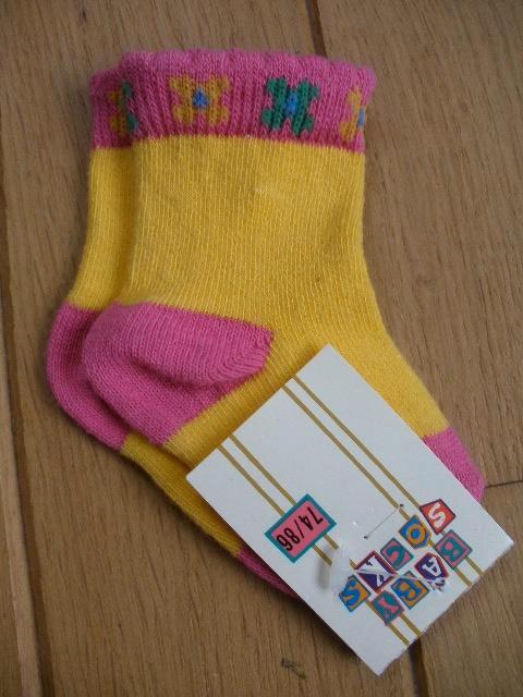 Sokken geel roze maat 74/86 - nieuw -, Kinderen en Baby's, Babykleding | Schoentjes en Sokjes, Nieuw, Meisje, Sokjes, Ophalen of Verzenden
