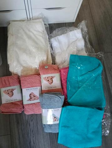 14 nieuwe Badcapes  beschikbaar voor biedingen