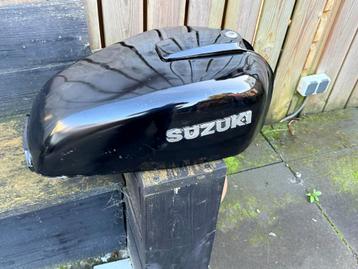 Orginele benzinetank suzuki gs 550 beschikbaar voor biedingen