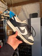 Nike Dunk Low Panda 38.5, Ophalen of Verzenden, Zo goed als nieuw, Sneakers of Gympen