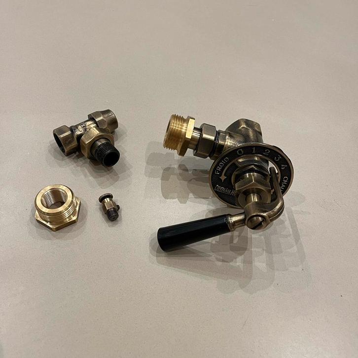 Repro antieke messing radiatorkraan, Doe-het-zelf en Verbouw, Verwarming en Radiatoren, Zo goed als nieuw, Radiator, Minder dan 30 cm