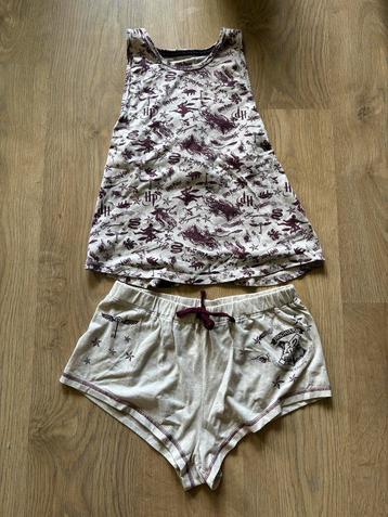 Harry Potter Hogwarts short pj set beschikbaar voor biedingen