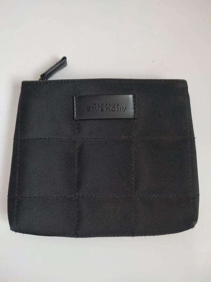 Givenchy Make-up Etui - Zwart, Sieraden, Tassen en Uiterlijk, Beautycases, Zo goed als nieuw, Softcase, Zwart, Ophalen of Verzenden