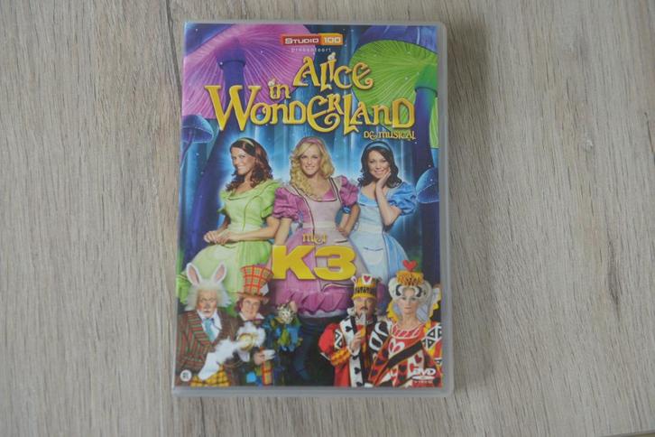 STUDIO 100 - ALICE IN WONDERLAND - DE MUSICAL met K3, Cd's en Dvd's, Dvd's | Kinderen en Jeugd, Zo goed als nieuw, Film, Avontuur