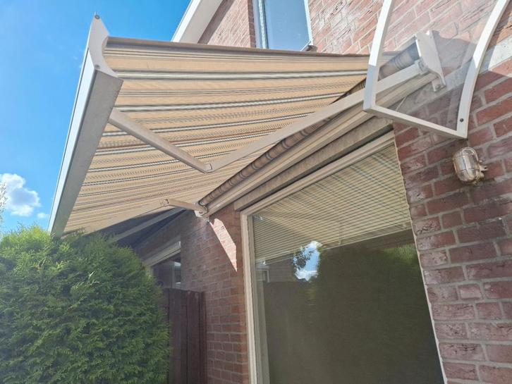 Elektrisch knikarm zonneluifel zonnescherm 3 x 3 m, Tuin en Terras, Zonneschermen, Zo goed als nieuw, Knikarmscherm, 150 tot 300 cm