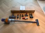 Dyson V15 Detect in nette staat met orginele Dyson kniestuk, Ophalen, Stofzuiger, Zo goed als nieuw, Minder dan 1200 watt