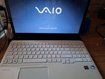 Sony Vaio laptop met oplader beschikbaar voor biedingen