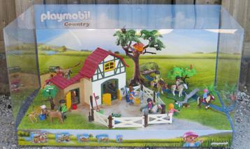 Grote Playmobil winkeldisplay Country beschikbaar voor biedingen