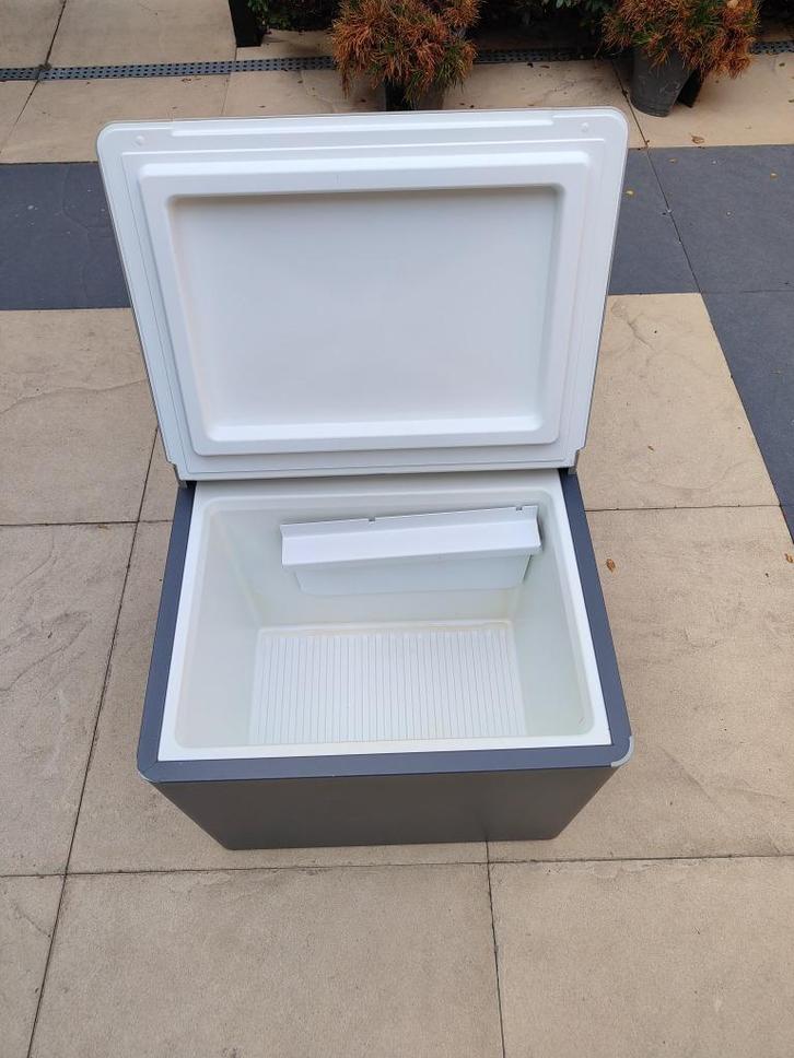 Dometic Draagbare Absorptiekoelbox incl.standaard, Caravans en Kamperen, Koelboxen, Gebruikt, Koelbox, Elektrisch, Ophalen