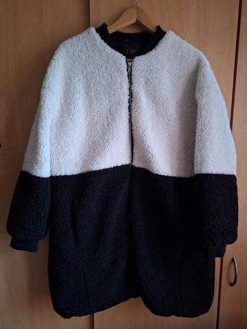 Teddy winterjas maat 44 - Zwart/Ecru - Nieuw! beschikbaar voor biedingen