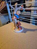 Hummel beeldje 56A - Jongen in boom met hond, Verzamelen, Ophalen of Verzenden, Zo goed als nieuw, Hummel