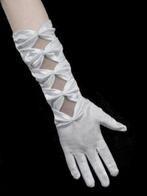 Witte bruids handschoentjes met strikjes.(P), HT Trade Service GmbH & Co. KG, Verzenden, Wit, Eversburger Strasse 32 , 49090 Osnabrück, Duitsland