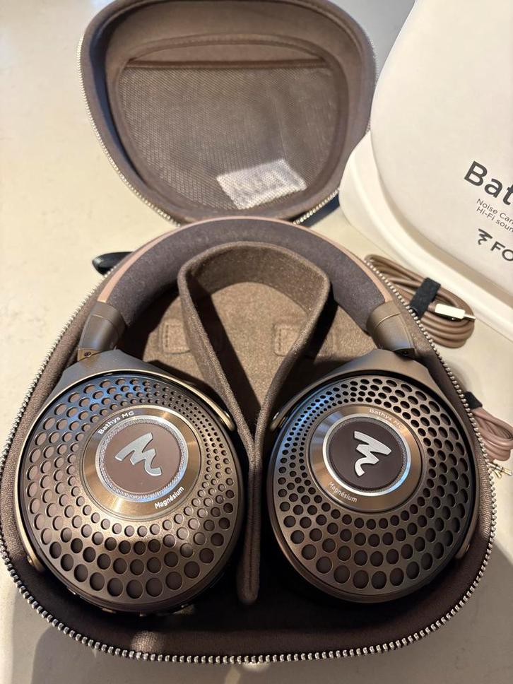 Focal Bathys MG - Topklasse hoofdtelefoon!, Audio, Tv en Foto, Koptelefoons, Zo goed als nieuw, Over oor (circumaural), Overige merken