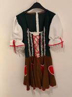 Tirolerjurkje voor Carnaval, Carnaval, Kleding, Gedragen, Ophalen