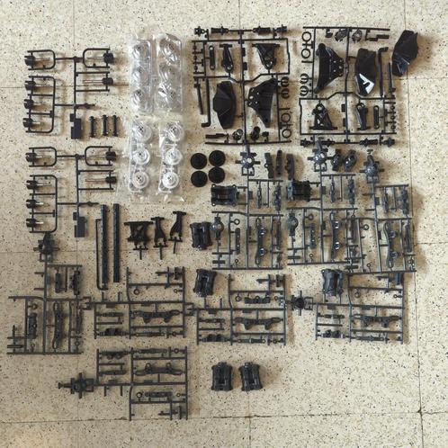 Lot Tamiya TT-02 onderdelen NIEUW (assen, fusees, draagarmen, Hobby en Vrije tijd, Modelbouw | Radiografisch | Auto's, Nieuw, Onderdeel