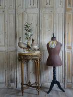 Kinderpaspop met wespentaille, Ophalen of Verzenden