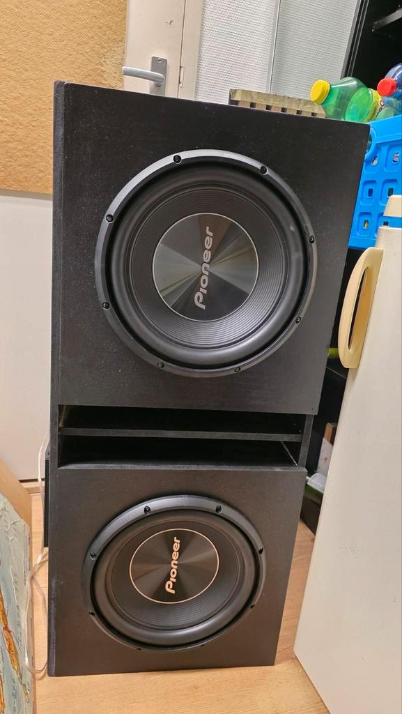 Dubbele Subwoofer met Pioneer woofers en JBL versterker, Auto diversen, Autospeakers, Zo goed als nieuw, Ophalen