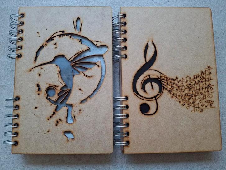 Twee nieuwe journals notitie boeken van Komoni, Hobby en Vrije tijd, Scrapbooking, Nieuw, Album of Boek, Overige merken, Ophalen of Verzenden