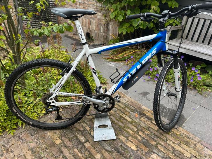 Stevens MTB blauw/wit frame maat 20 inch, Fietsen en Brommers, Fietsen | Mountainbikes en ATB, Zo goed als nieuw, Overige merken