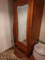 Prachtige antieke kast met geslepen glas, Antiek en Kunst, Antiek | Meubels | Kasten, Ophalen