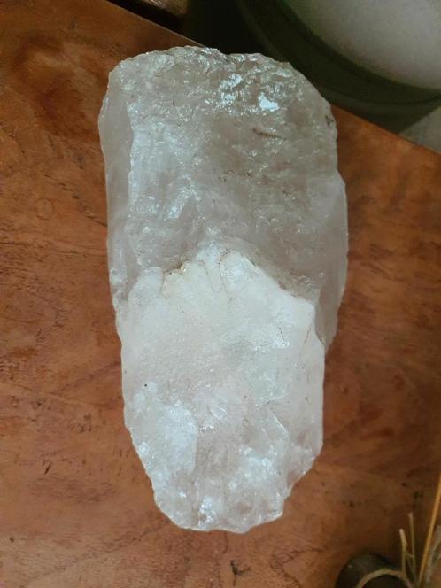 Bergkristal - 2 Kilo - Mineraal, Verzamelen, Mineralen en Fossielen, Mineraal, Ophalen of Verzenden