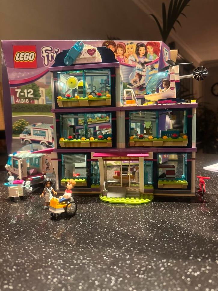 Lego friends ziekenhuis - 41318, Kinderen en Baby's, Speelgoed | Duplo en Lego, Zo goed als nieuw, Ophalen