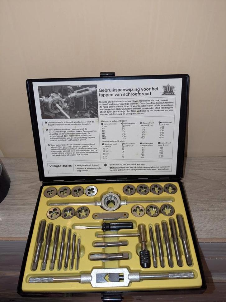 Draadsnijset Tapset Tappenset Draadtapset Wringijzer Taphoud, Doe-het-zelf en Verbouw, Gereedschap | Handgereedschap, Zo goed als nieuw