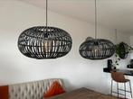 Zwarte hanglampen, Huis en Inrichting, Lampen | Hanglampen, Ophalen, Zo goed als nieuw, Hout, 50 tot 75 cm