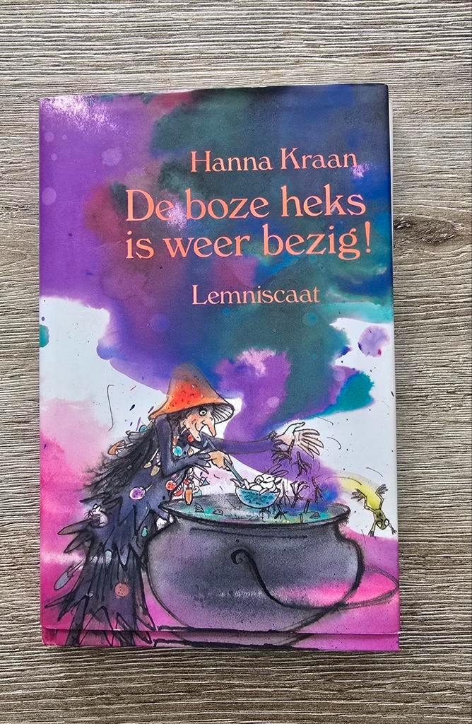 Hanna Kraan - De boze heks is weer bezig, Boeken, Kinderboeken | Jeugd | onder 10 jaar, Zo goed als nieuw, Ophalen