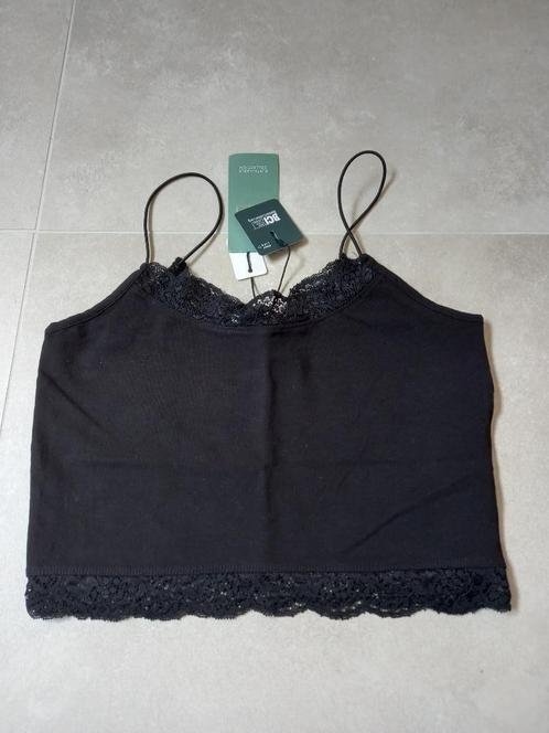 Nieuw! Zwart topje met kant maat M Pigalle Only, Kleding | Dames, Tops, Nieuw, Maat 38/40 (M), Zwart, Zonder mouw, Ophalen of Verzenden