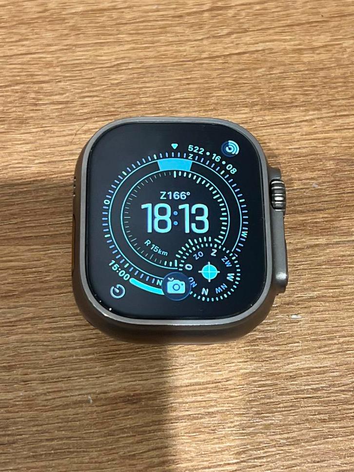 Apple Watch Ultra 2 49mm Titanium, Sieraden, Tassen en Uiterlijk, Smartwatches, Zo goed als nieuw, iOS, Grijs, Afstand, Calorieverbanding