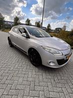 Renault Mégane 2.0 16V 103KW HB CVT 2009 Grijs, 65 €/maand, 4 cilinders, Leder en Stof, Grijs