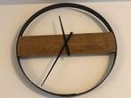 Industriële wandklok Woodsense, Huis en Inrichting, Woonaccessoires | Klokken, Ophalen of Verzenden, Zo goed als nieuw, Wandklok