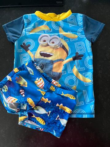 Zwemoutfit jongen, maat 104. UV shirt korte mouw + zwembroek beschikbaar voor biedingen