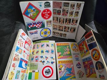 3 plakboeken vol met geplakte stickers allerlei. T.E.A.B. beschikbaar voor biedingen