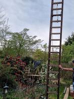 Houten ladder te koop van Wienese. Gebruikt, 8 á 9 mtr lang., Doe-het-zelf en Verbouw, Ladders en Trappen, Gebruikt, Ophalen of Verzenden