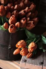 Bos tulpen in roestkleur met licht blad, Www.jufbrocante.nl, Www.jufbrocante.nl, Nieuw, Ophalen of Verzenden